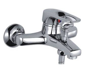 f3028-b смеситель для ванны с коротким изливом с душевым набором
