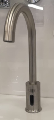 4817-19-нержавеющая сталь. смеситель для умывальника сенсорный, поворотный излив 360 градусов