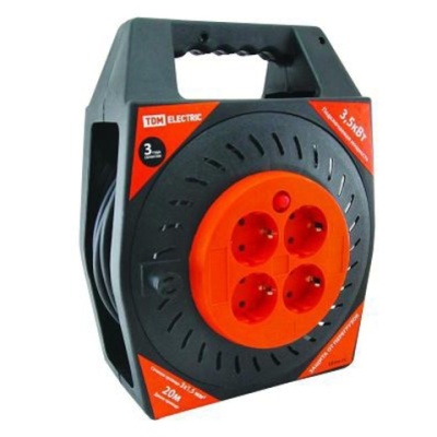 удлинитель силовой в корпусе укз16-004 tdm (4 места/20м пвс 3х1,0)